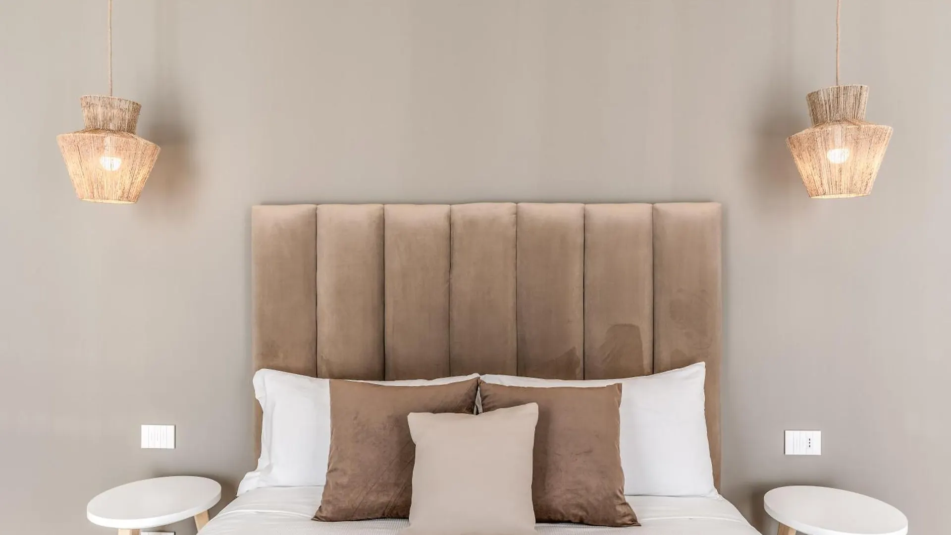 Pensión Atarooms Suites Napoli Italia