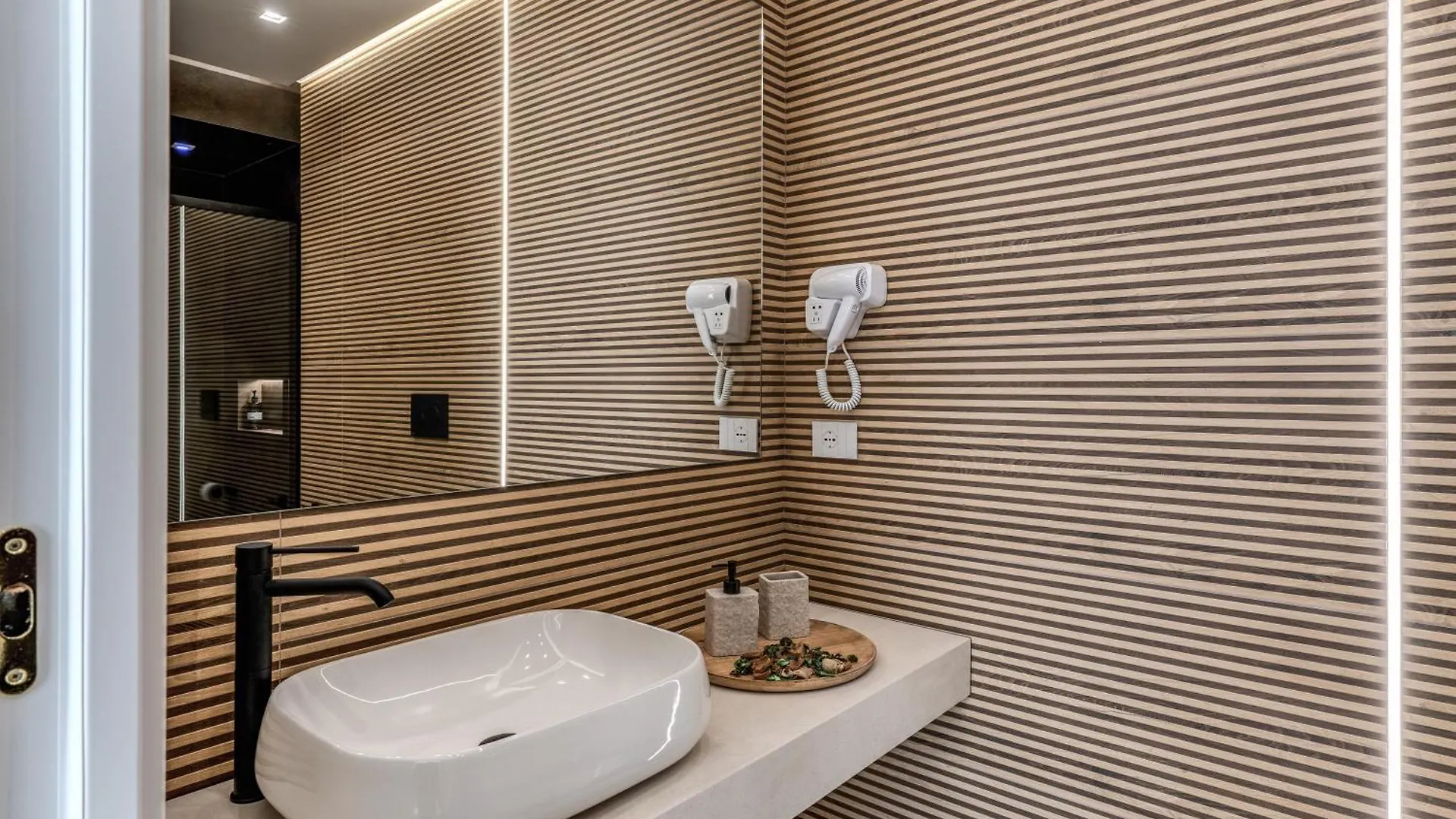 Pensión Atarooms Suites Napoli