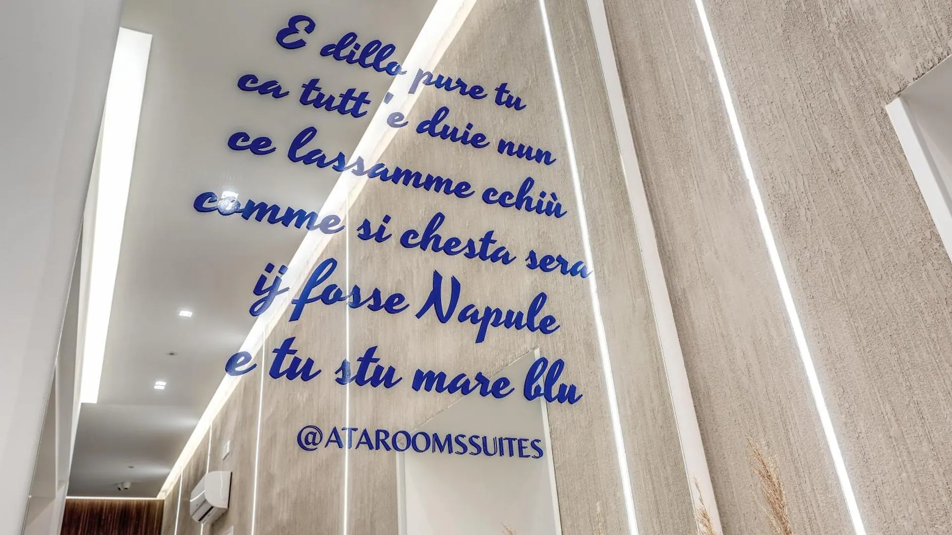 Pensión Atarooms Suites Napoli