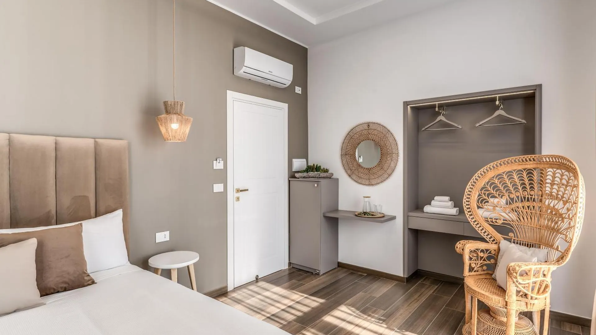 Atarooms Suites Napoli Nápoles