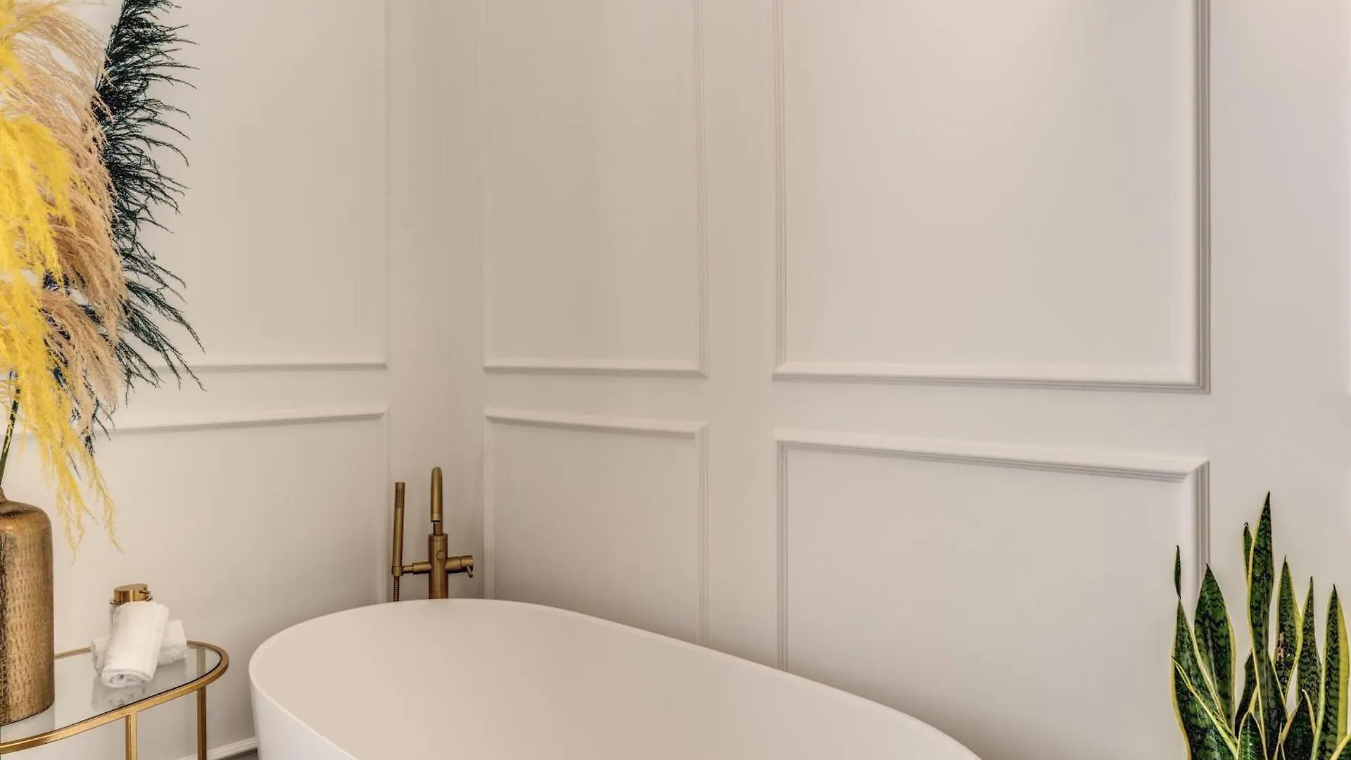Atarooms Suites Napoli Nápoles
