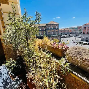 Sul Teatro San Carlo Appartement