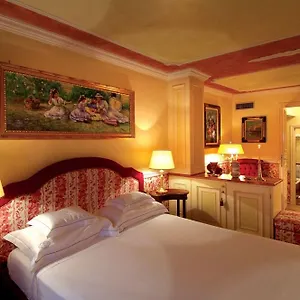 **** Otel Petit Palais De Charme İtalya
