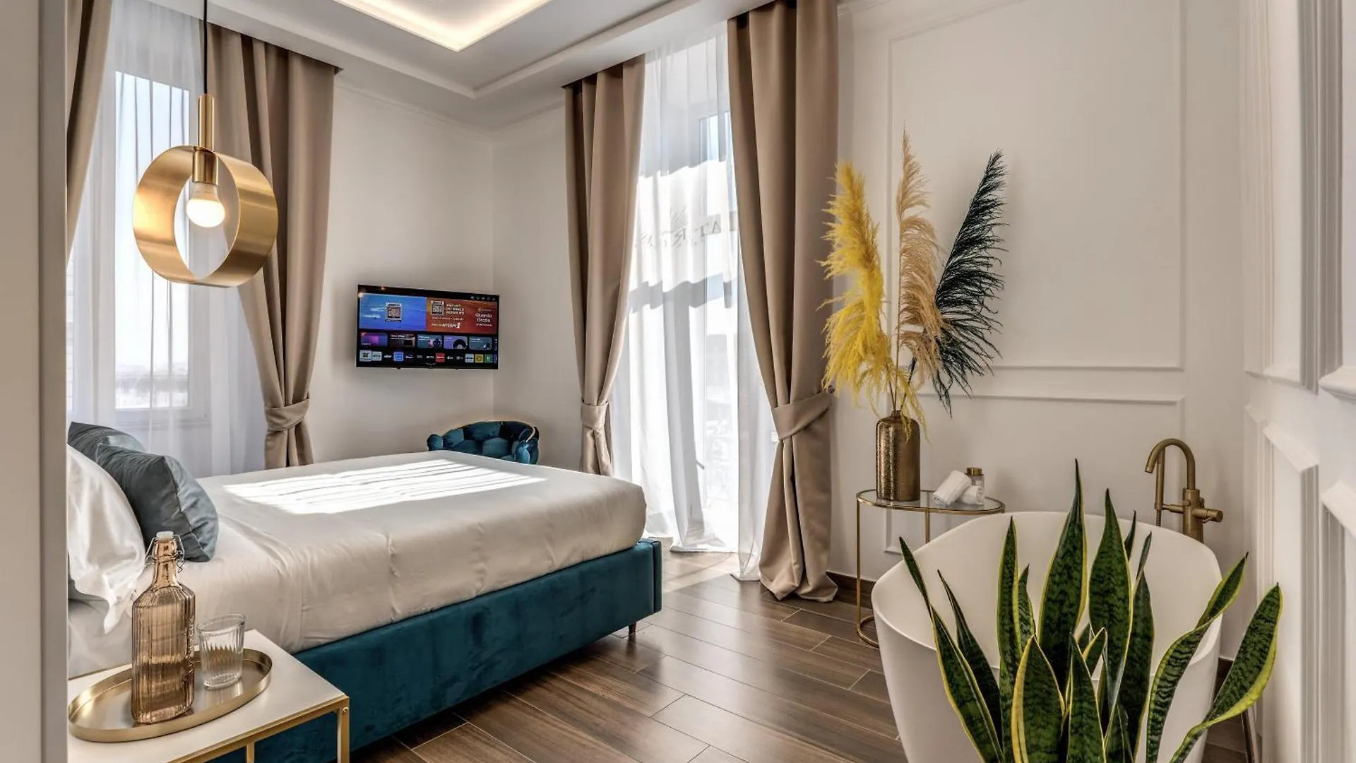 Atarooms Suites Napoli 0*, Naples Italy