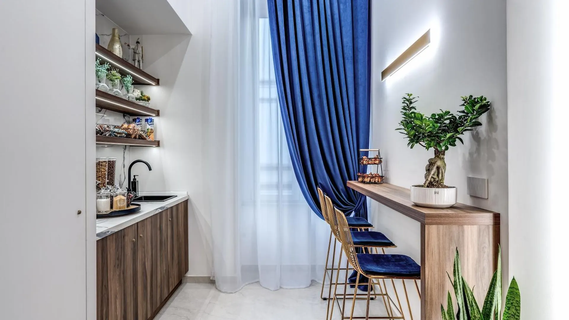 Gasthuis Atarooms Suites Napoli Italië