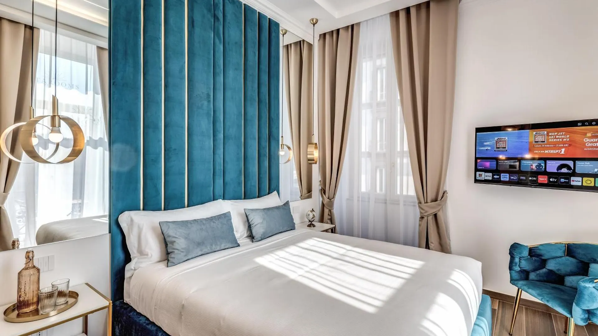 Atarooms Suites Napoli 0*, Napels